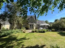 Elegant Cotswold Retreat