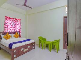 Hotel O Sri Residency，位于Dhundgol的酒店