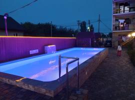 Solnechnaia Dacha，位于扎托卡的酒店