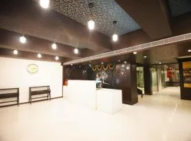 Hotel The Golden Oak Central by Citrus Prime