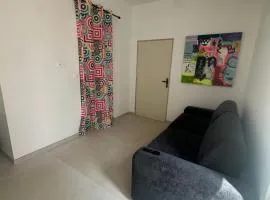 Studio indépendant avec parking