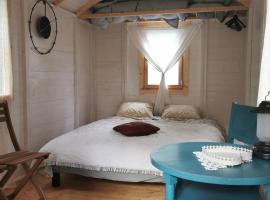 Ränduri Pesa Paiveli koplis，位于Mustjala的酒店