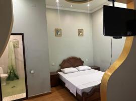 Green house hotel，位于Pʼarakʼar的酒店