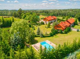 Funaberia -25 hektarowa luksusowa posiadłość z basenem, jacuzzi, sauną, boiskiem wielofunkcyjnym，位于Skop的酒店