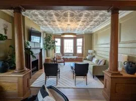 Inn on Main - Downtown Penthouse