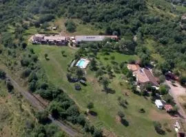 Gites au Cœur de la Nature, Piscine et Vue sur le Lac du Salagou