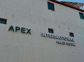 Apex International Family House，位于埃里温的酒店
