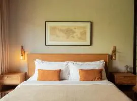 OLA HOUSE Uluwatu Bespoke 2 BR with Salt Water Pool 10 minutes to Best Beaches