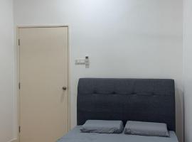 A Room in Kundang Estates，位于万挠的酒店