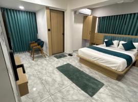 Hotel Revanta Inn，位于艾哈迈达巴德的酒店