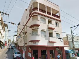 Elite Economy Hotel，位于帕拉迪米纳斯的酒店