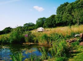 Quantock View Glamping Tent，位于Draycott的酒店