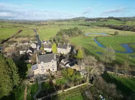 Pass the Keys Quaint & Cosy Cottage Hamlet Location for 4 & Pets