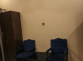 Moon Gate Hotel