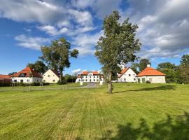 Östra Flygeln Grinda Säteri，位于Malmköping的酒店