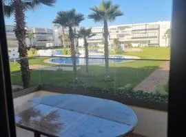 Appartement Confortable à Tamaris Piscine, Jacuzzi, Proche de la Mer