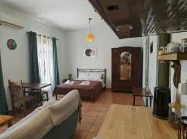 Studio Ermou Mytilene Center