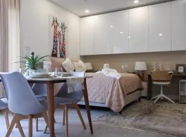 STUDIO apartment near Seven Mile Beach at The Grove