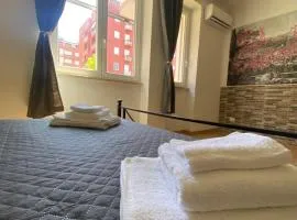 BERNOCCHI ROMA APARTMENT, difronte metropolitana