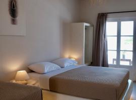 Cycladic Charm，位于纳乌萨的酒店