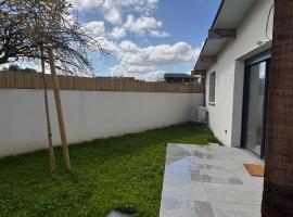 DACSE-VILLAGE - Gite 03，位于达克斯的酒店