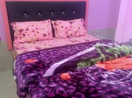 SPOT ON Mayur Hotel & Restaurant，位于Chaoni的酒店