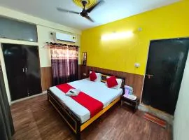 HOTEL VARANASI PARADISE VARANASI Near Kasi Vishwanath Temple & Ganga River - Fully Air Conditioning #Free Wi-Fi #Parking #Room Service #Best Hotel In Varanasi