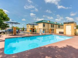 Quality Inn Auburn Campus Area I-85，位于奥本的酒店