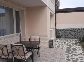 Апартаменти и стаи Мони Холидейс