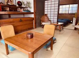 like living in a traditional Japanese house, Accessible! one group per day!