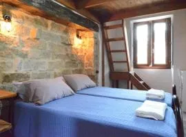 Cozy Home In Ollolai With House A Mountain View