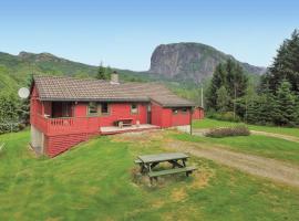3 Bedroom Gorgeous Home In Vikeså，位于Vikeså的酒店