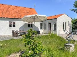 Nice Home In Tingstäde With Wifi，位于Tingstäde的酒店