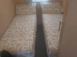 Seaside caravan，位于滨海克拉克顿的酒店
