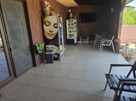 Felea la Rico，位于图尔恰的酒店