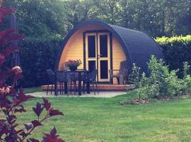 Luxe woodlodge in bosrijke omgeving incl eigen douche en keuken