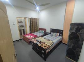 Al Ghani Hostel For Gents，位于木尔坦的青旅