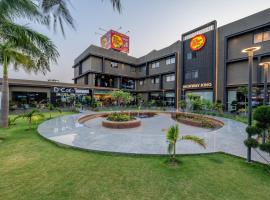 Hotel Highway king Behror，位于Behror的酒店