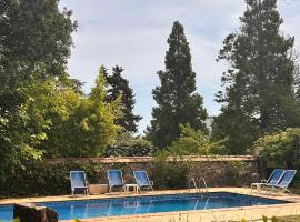Aloha Espai Residencial，位于Tona的酒店