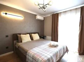 RentHouse Apartments - Airport Loft