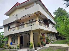 Sales-Marzan Pension House Rental，位于Aringay的酒店