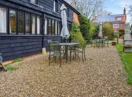 Uk46715 - The Coach House