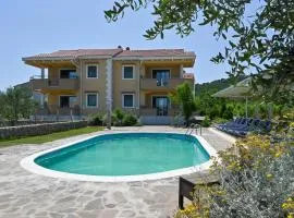 Eight-Bedroom Holiday Home In Pasman