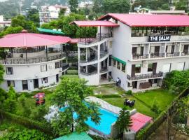 The Palm Pool Resort, Bhimtal，位于博瓦利的酒店