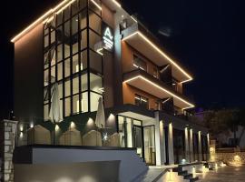 Aquarelle Boutique Hotel，位于卡萨米尔的酒店