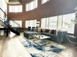 Grand 3br loft in Atlantic Station