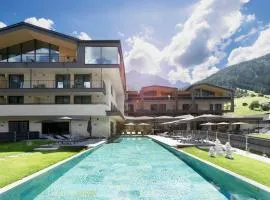 Neueröffnung ELVA PREMIUM APARTMENT HOTEL inklusive Sommerpass STUBAI SUPER CARD