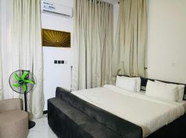 Creme de Luxury Apartment，位于伊凯贾的酒店