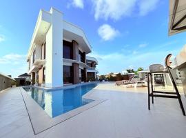 Luxurious 5BR Villa with Private Pool, Lekki Lagos
