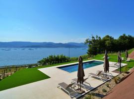 GALIHOST - RD Hotel Apartamento，位于拉科萨的酒店